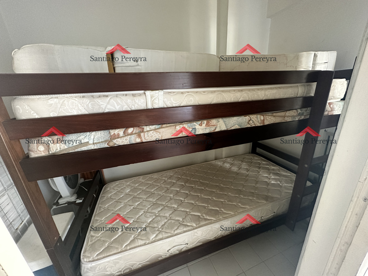 Apartamento ID.16177 - Apartamento de 2 dormitorios y dependencia en brava a metros del mar 