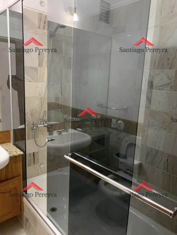 Apartamento ID.14538 - En venta, apartamento de 2 dormitorios y medio con amenities y terraza a pasos del mar 
