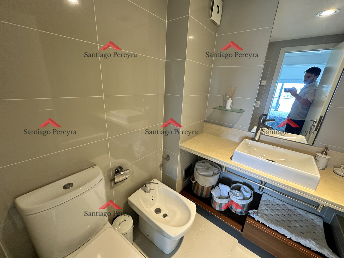 Apartamento ID.15828 - Apartamento de 2 dormitorios con amplia terraza