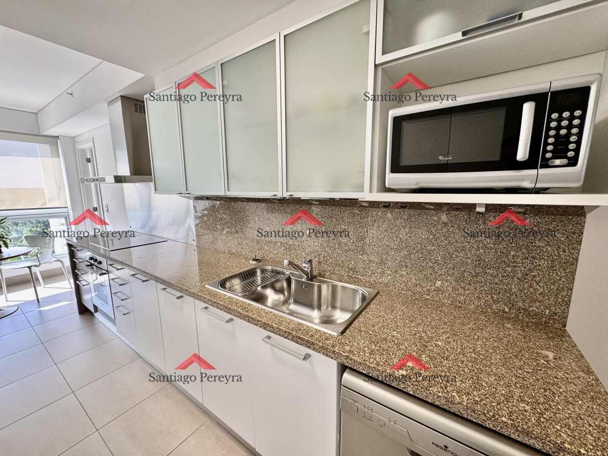 Apartamento ID.16058 - LE PARC en venta, hermosa planta de 2 dormitorios + dependencia