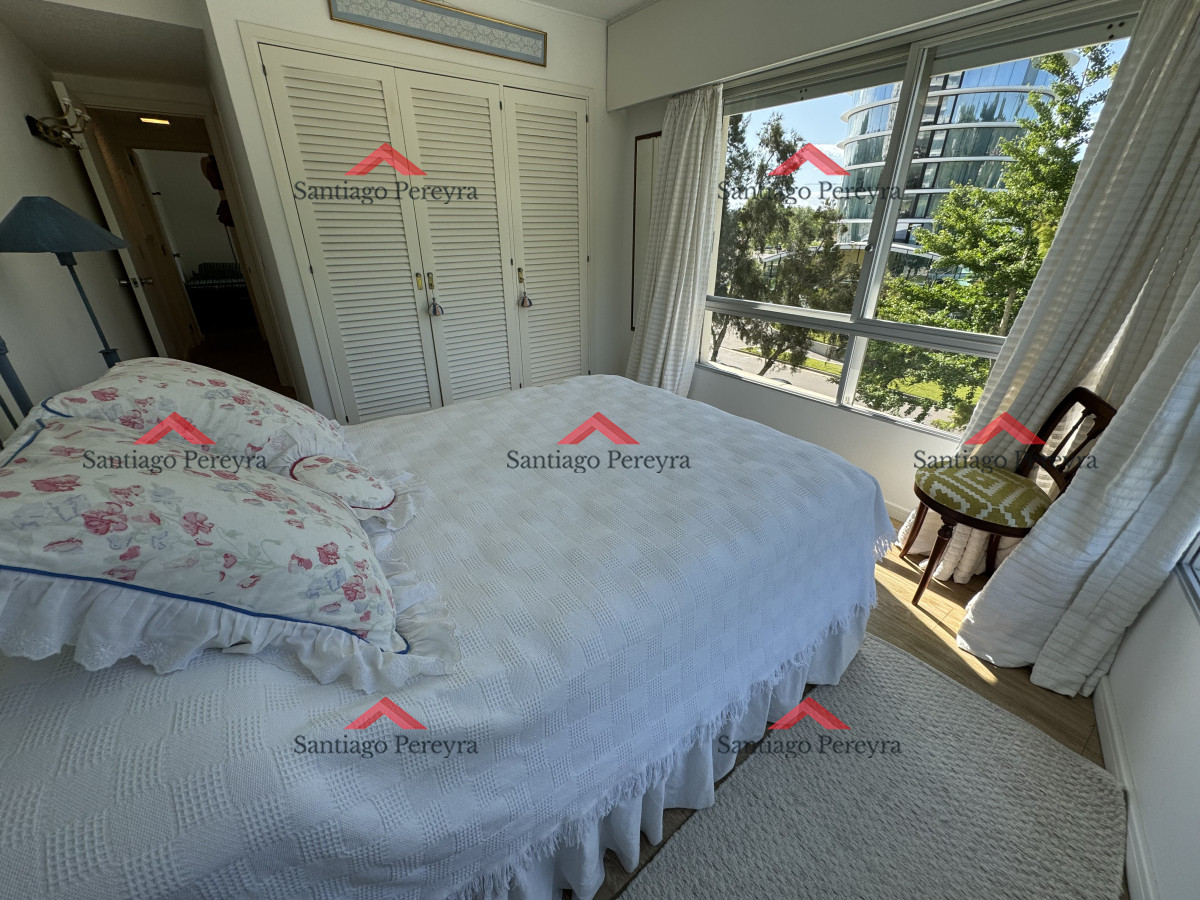 Apartamento ID.2448 - Apartamento en zona Punta Shopping