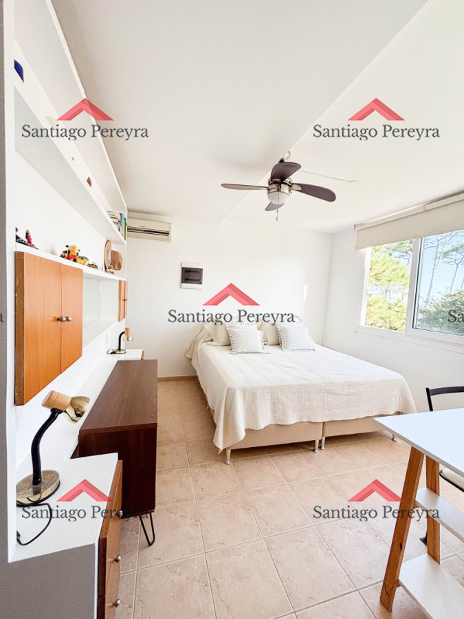 Apartamento ID.6982 - Pent House a una cuadra de la playa mansa con barbacoa propia y tres cocheras 