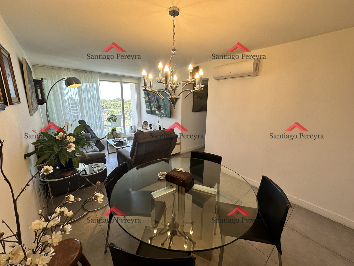 Apartamento ID.15751 - Apartamento en venta de dos dormitorios con garaje en Roosevelt
