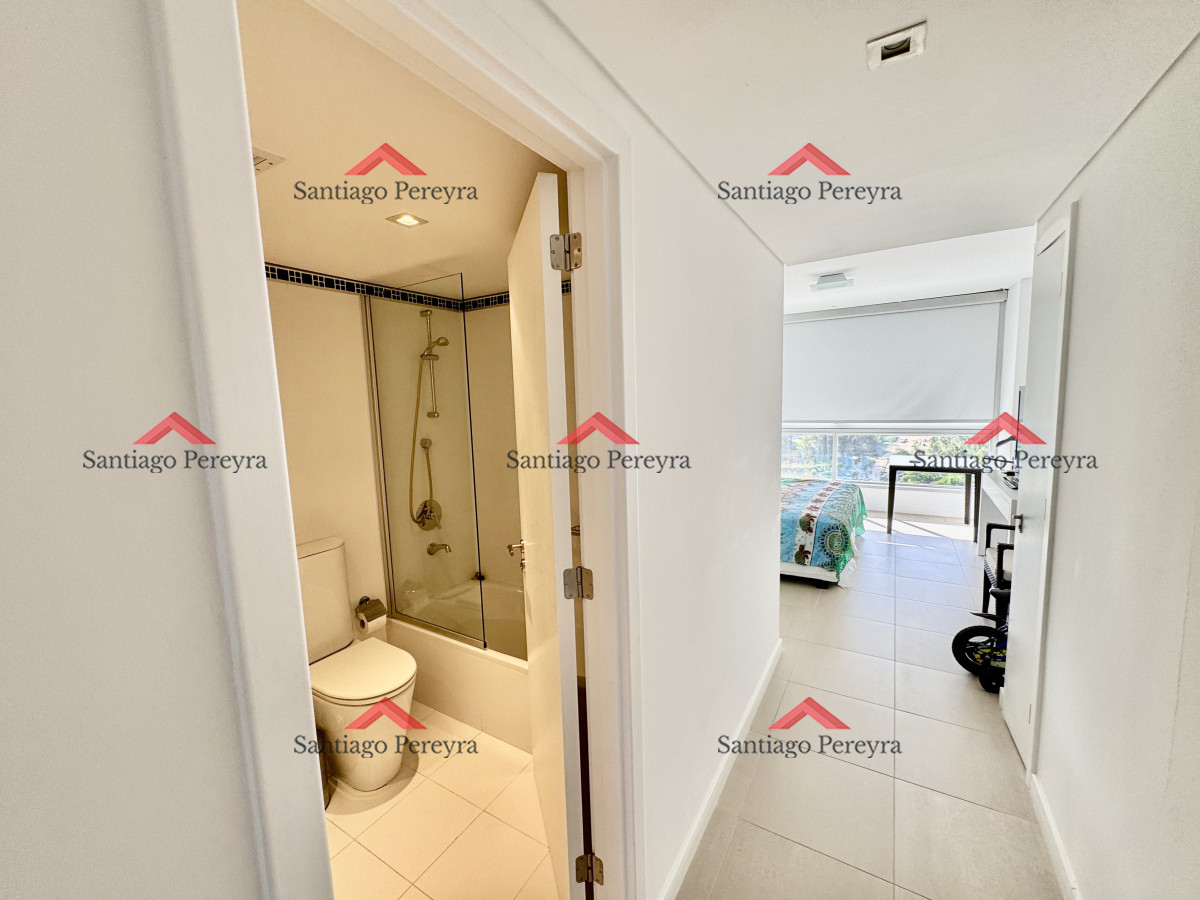 Apartamento ID.16058 - LE PARC en venta, hermosa planta de 2 dormitorios + dependencia