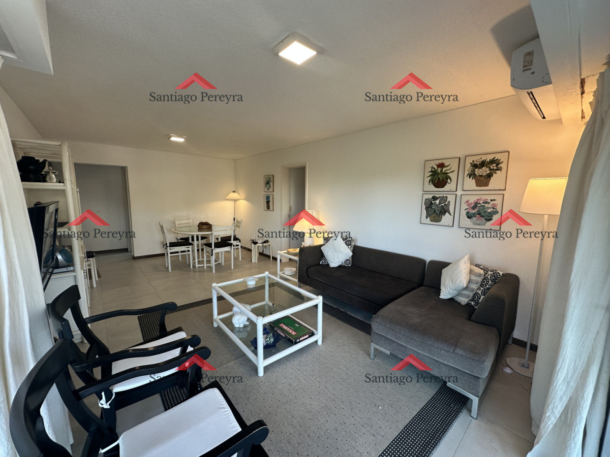 Apartamento ID.17135 - Apartamento en venta de dos dormitorios con garaje listo para entrar