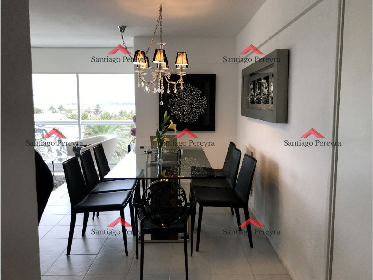 Apartamento ID.10300 - En venta y alquiler.. Apartamento en Península excelentes vistas al mar y Puerto- Punta del Este 