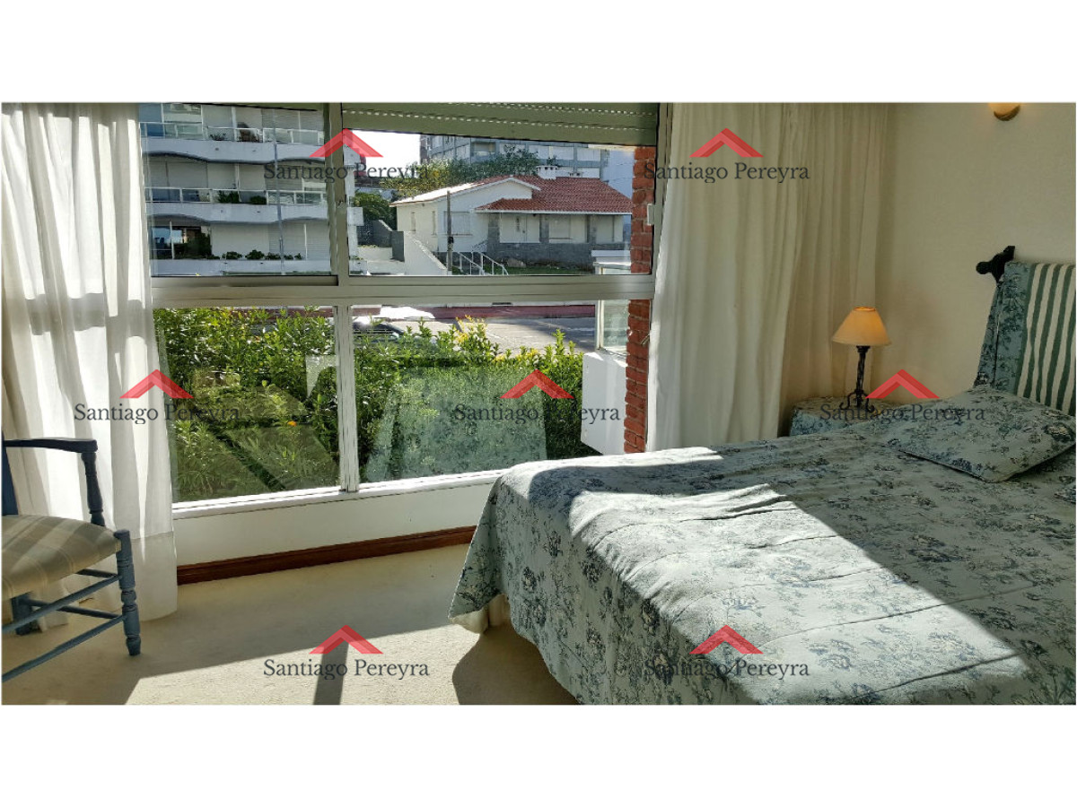 Apartamento ID.10343 - OPORTUNIDAD EN VENTA!!! PRIMERA LÍNEA EN PENÍNSULA