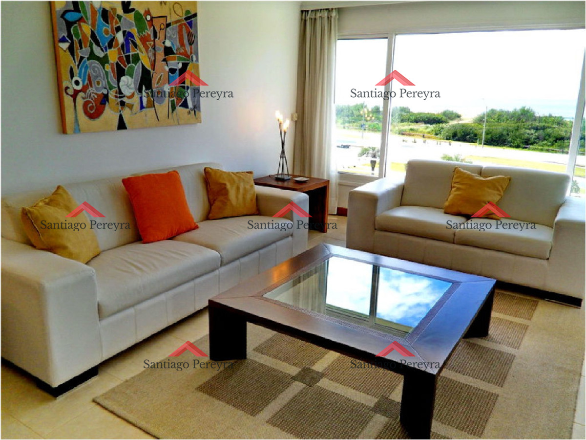 Apartamento ID.10053 - Apartamento en venta 4 dormitorios en suite primera linea frente al mar y parrillero propio