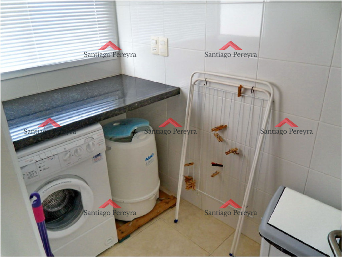 Apartamento ID.10053 - Apartamento en venta 4 dormitorios en suite primera linea frente al mar y parrillero propio