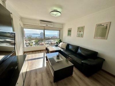 Tres dormitorios en venta con doble garaje