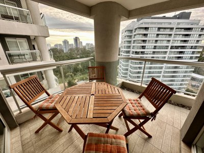 Un dormitorio con parriller en venta