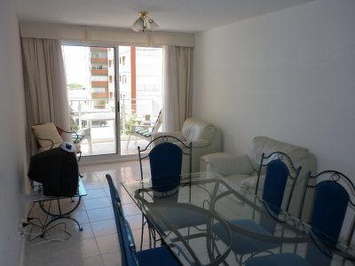 Lindo apartamento de 2 dormitorios con 2 baños