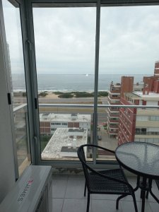 Apartamento de 2 dormitorios a pasos del mar