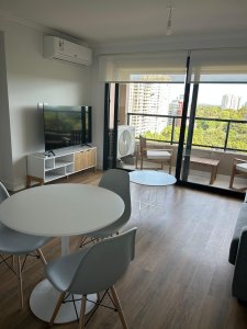 Alquiler anual en torre con servicios