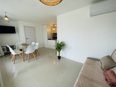 Moderno apartamento de tres dormitorios en zona Roosevelt, Punta del Este