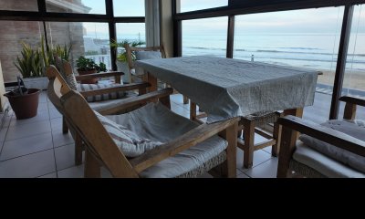 Apartamento 3 dormitorios frente a la playa