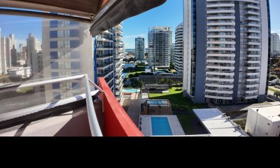 Apartamento 2 dormitorios y medio con gran terraza en la pastora