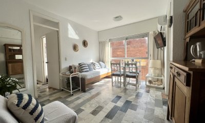 Oportunidad en península, apartamento de 2 dormitorios con excelente ubicación