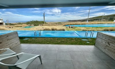 Monoambiente premium con piscina a 50 metros del mar