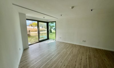Monoambiente en venta a 50 metros del mar