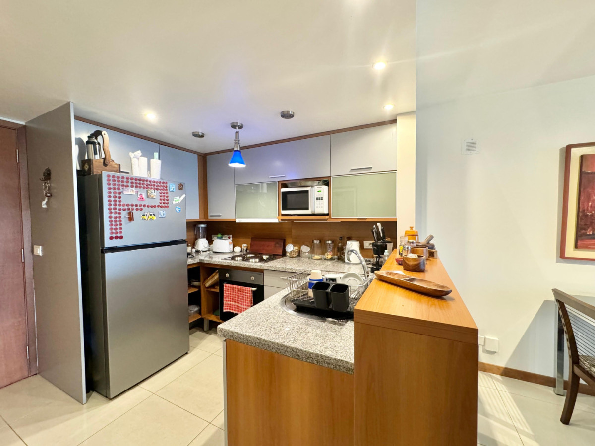 Apartamento en Venta de dos suites Playa Brava