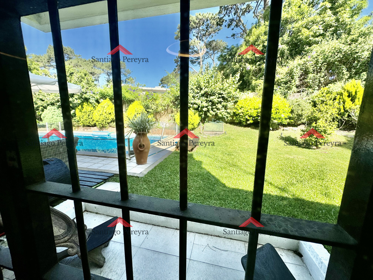 Casa ID.15765 - Excelente casa en Playa Mansa