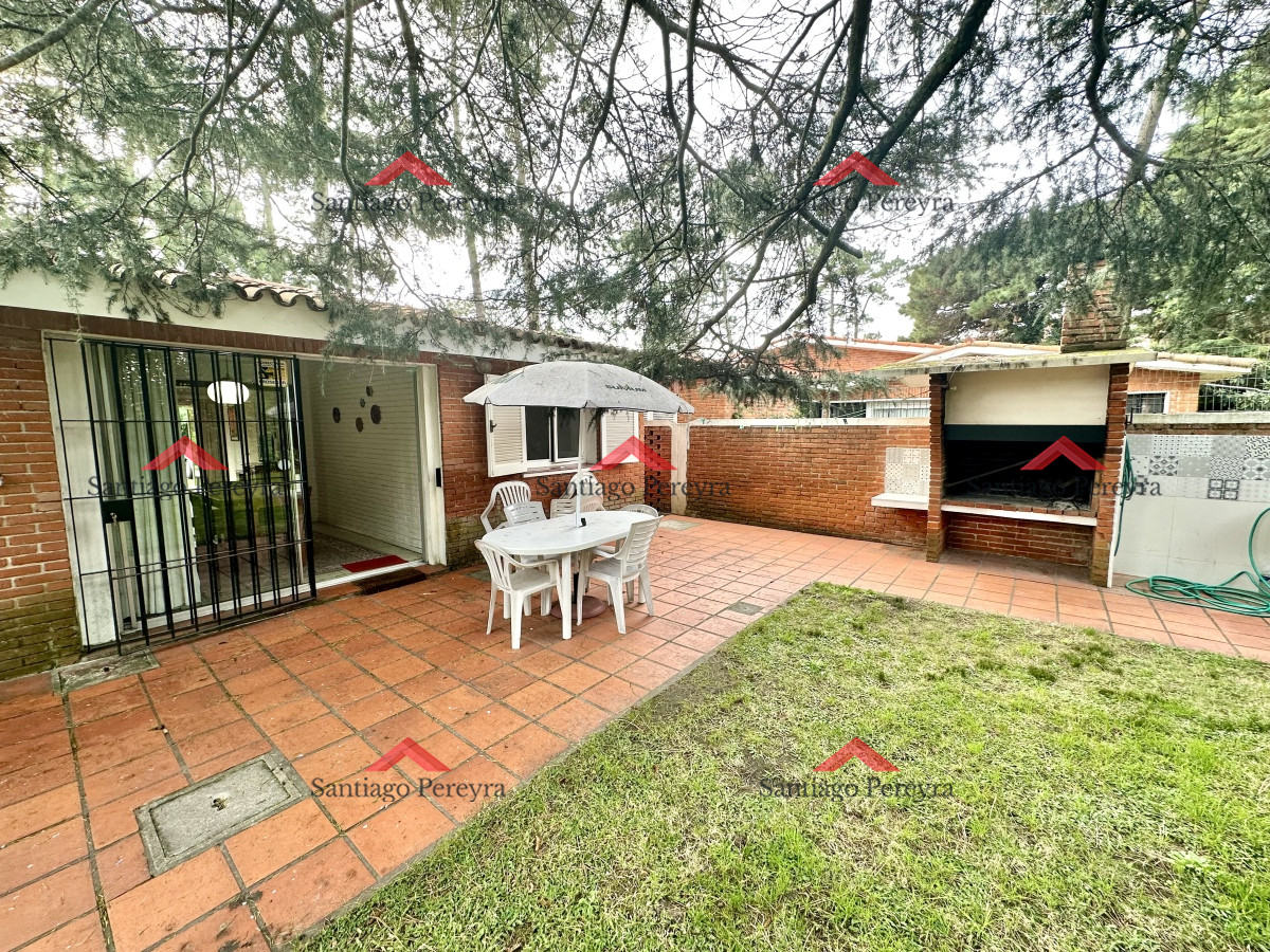 Casa ID.3799 - Chalet típico de Punta del Este, a 400 metros de Playa Mansa