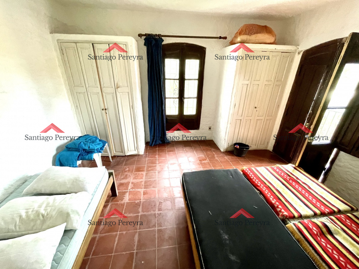 Casa ID.7460 - Casa en venta en Playa Mansa con 1385 m2 de terreno