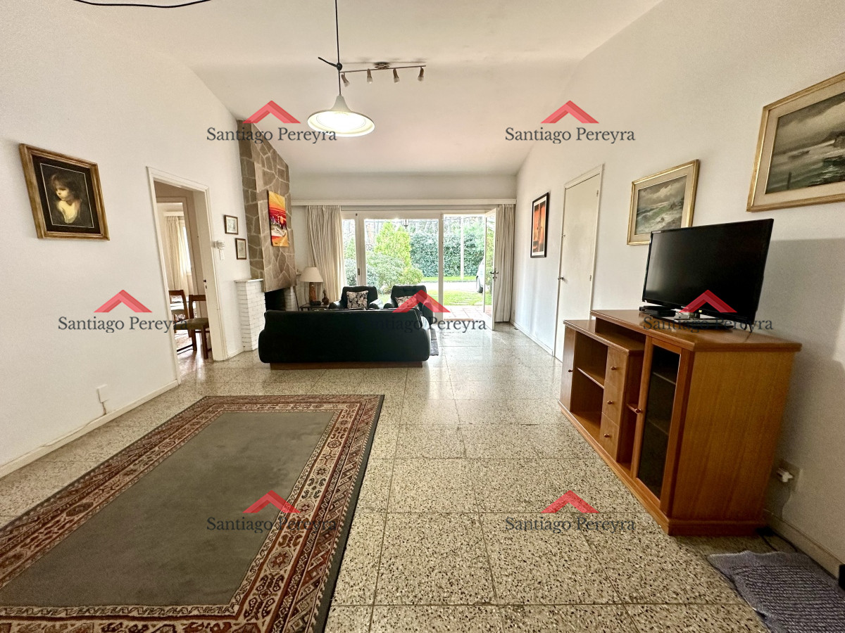 Casa ID.3799 - Chalet típico de Punta del Este, a 400 metros de Playa Mansa