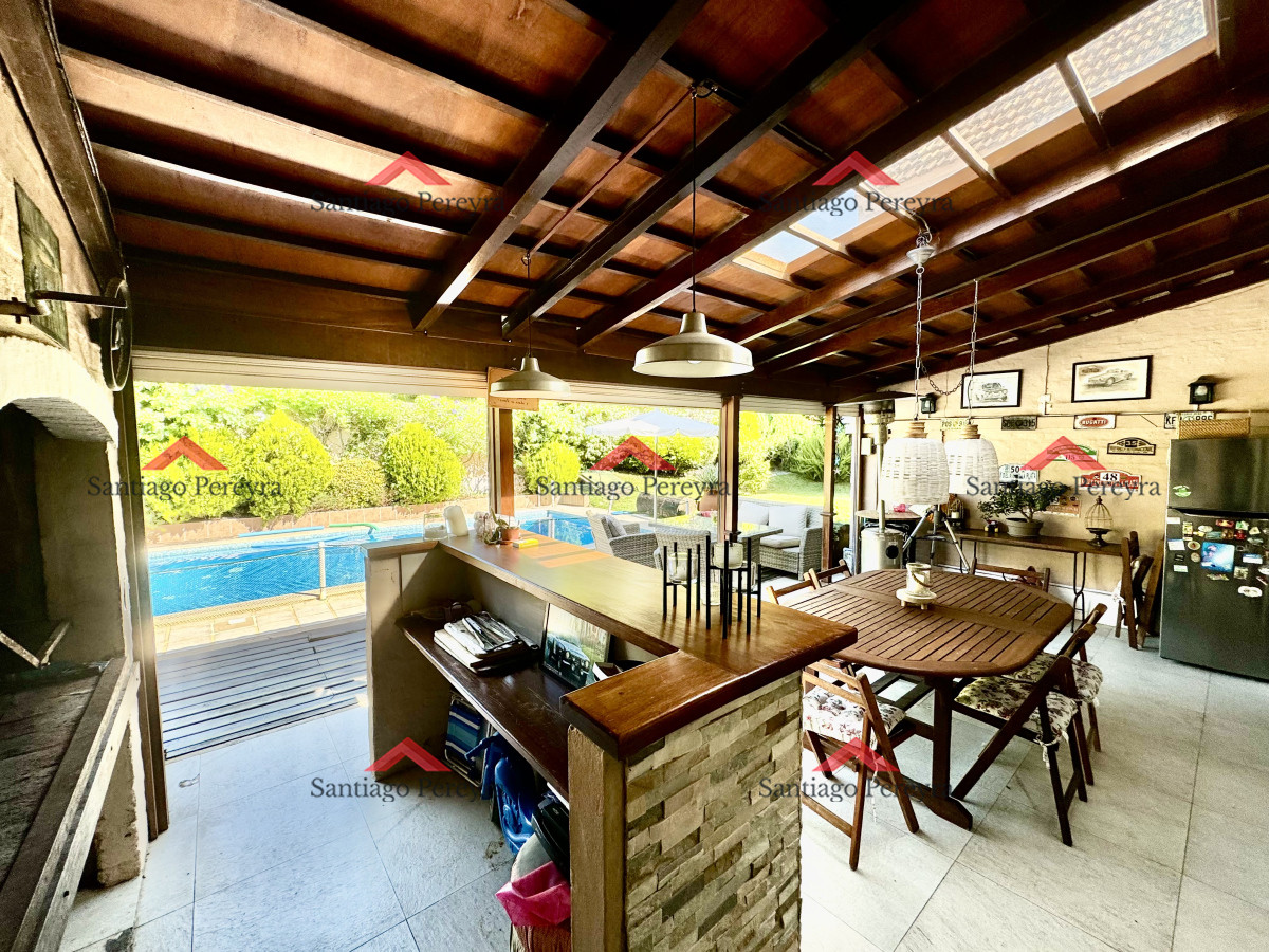 Casa ID.15765 - Excelente casa en Playa Mansa