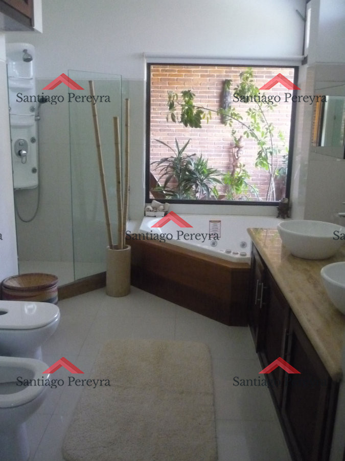 Casa ID.4129 - Muy linda casaHermosa casa en Venta y alquiler de temporada