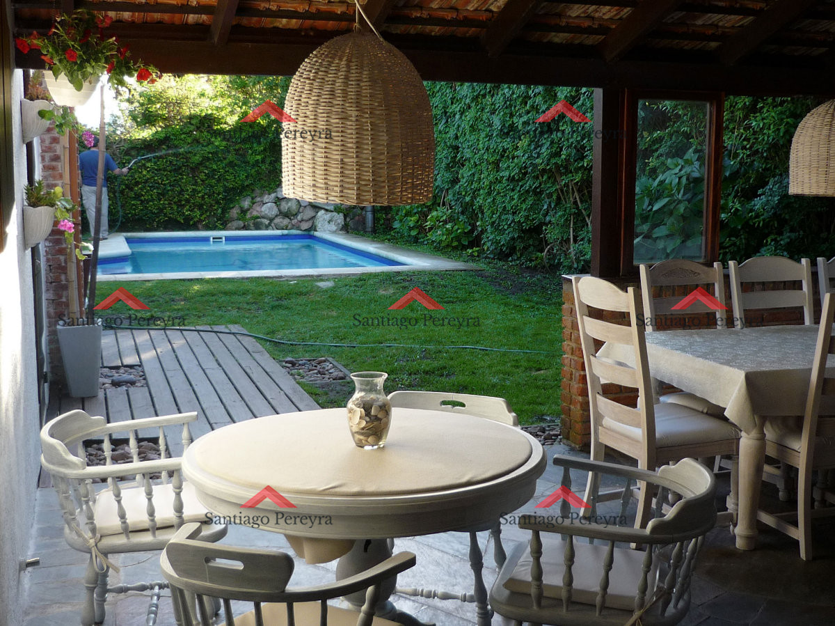 Casa ID.4129 - Muy linda casaHermosa casa en Venta y alquiler de temporada