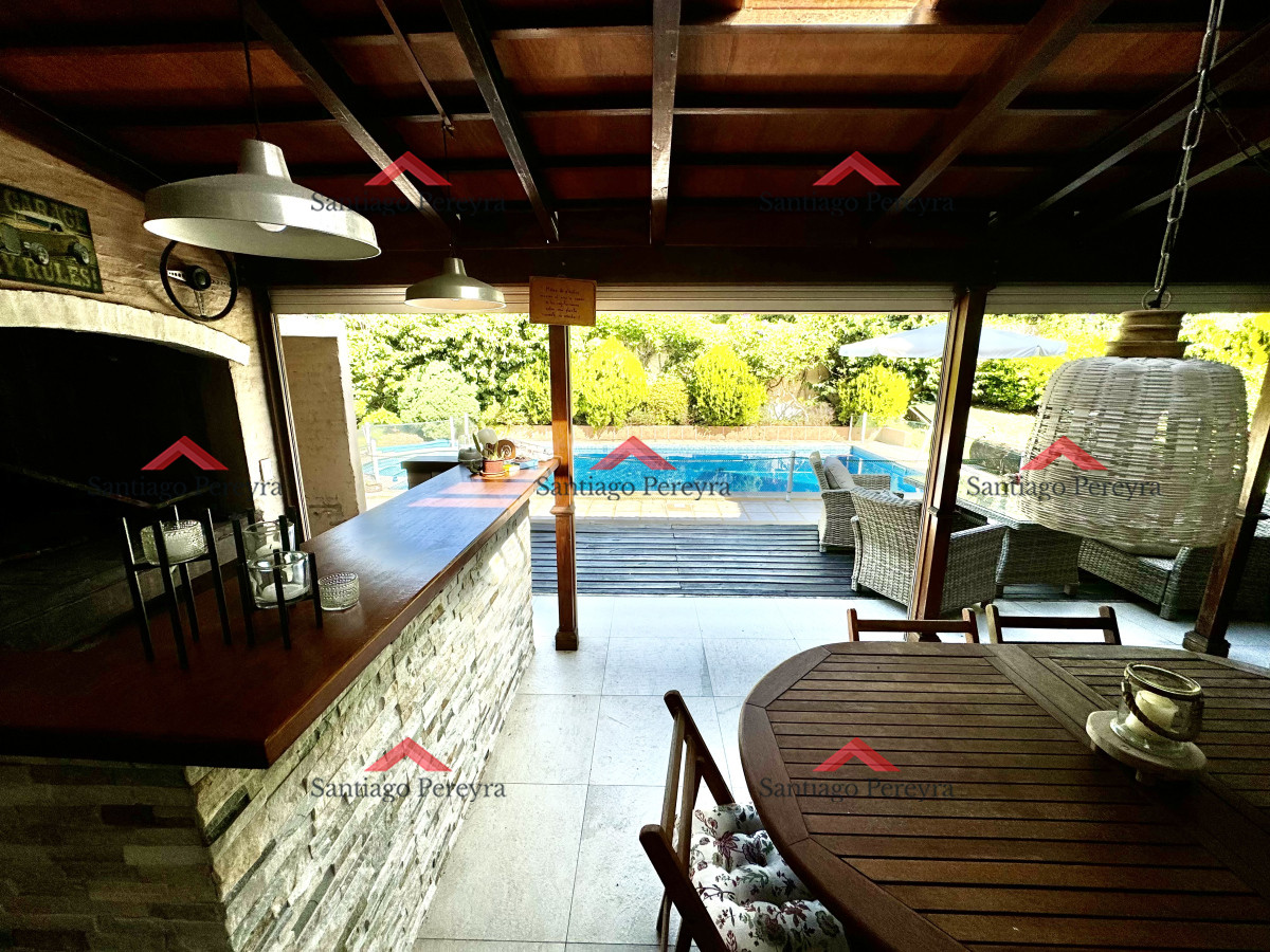 Casa ID.15765 - Excelente casa en Playa Mansa