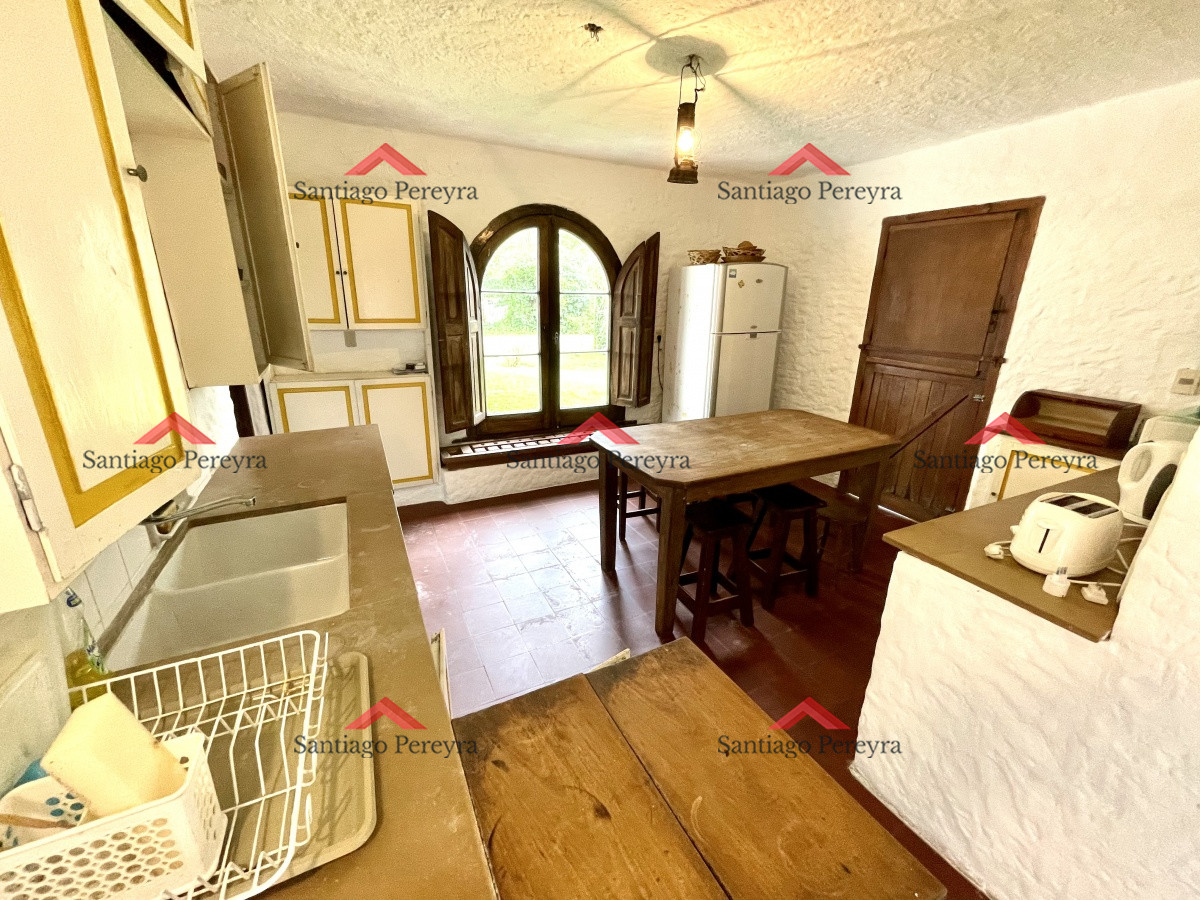 Casa ID.7460 - Casa en venta en Playa Mansa con 1385 m2 de terreno