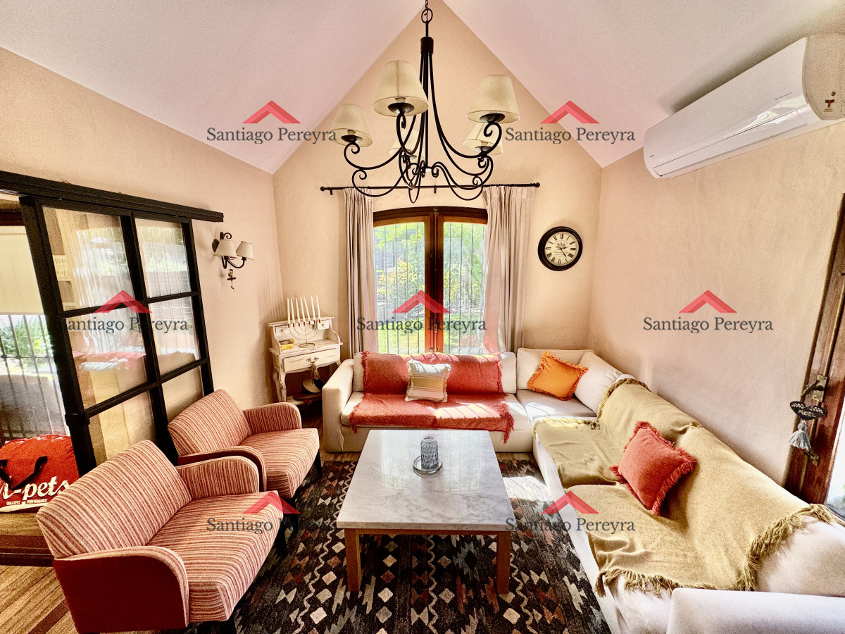Casa ID.15765 - Excelente casa en Playa Mansa