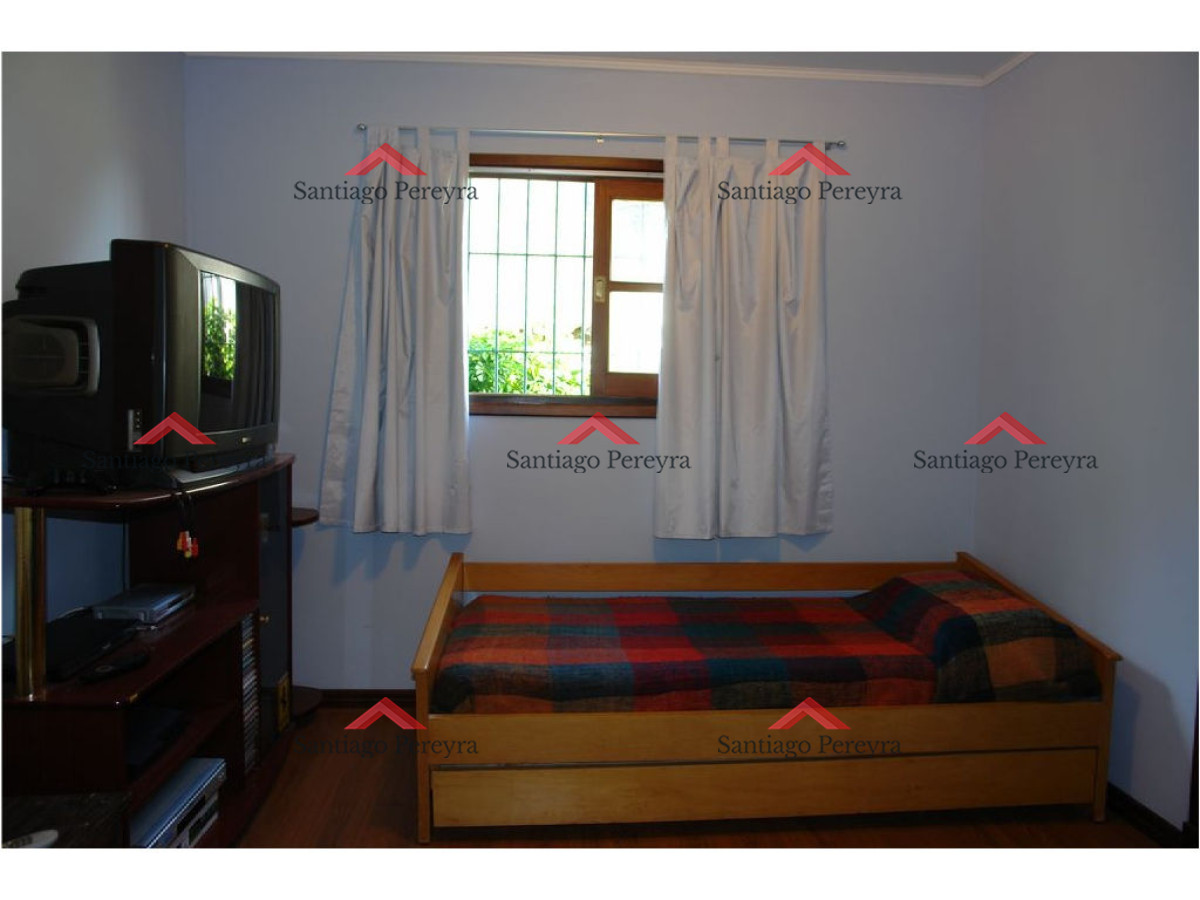 Casa ID.10966 - Muy linda casa en alquiler, ubicada en Rincon del Indio. 