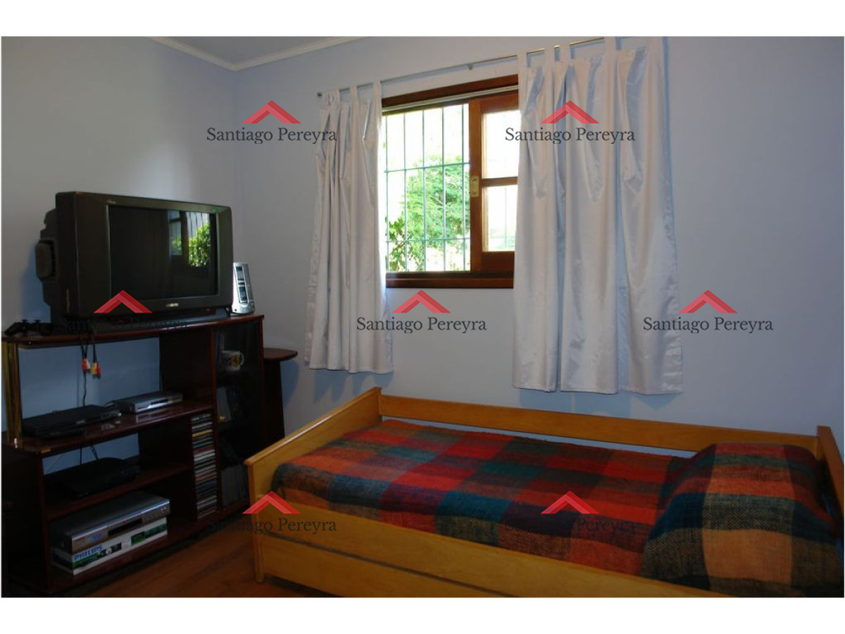 Casa ID.10966 - Muy linda casa en alquiler, ubicada en Rincon del Indio. 