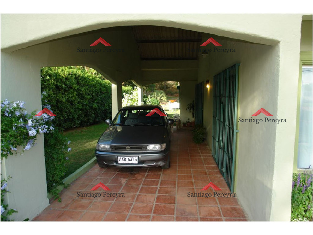 Casa ID.10966 - Muy linda casa en alquiler, ubicada en Rincon del Indio. 