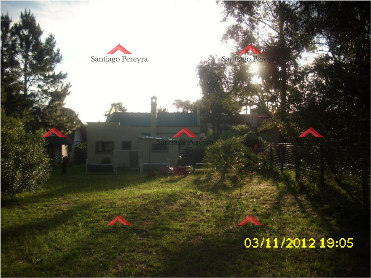 Casa ID.10966 - Muy linda casa en alquiler, ubicada en Rincon del Indio. 