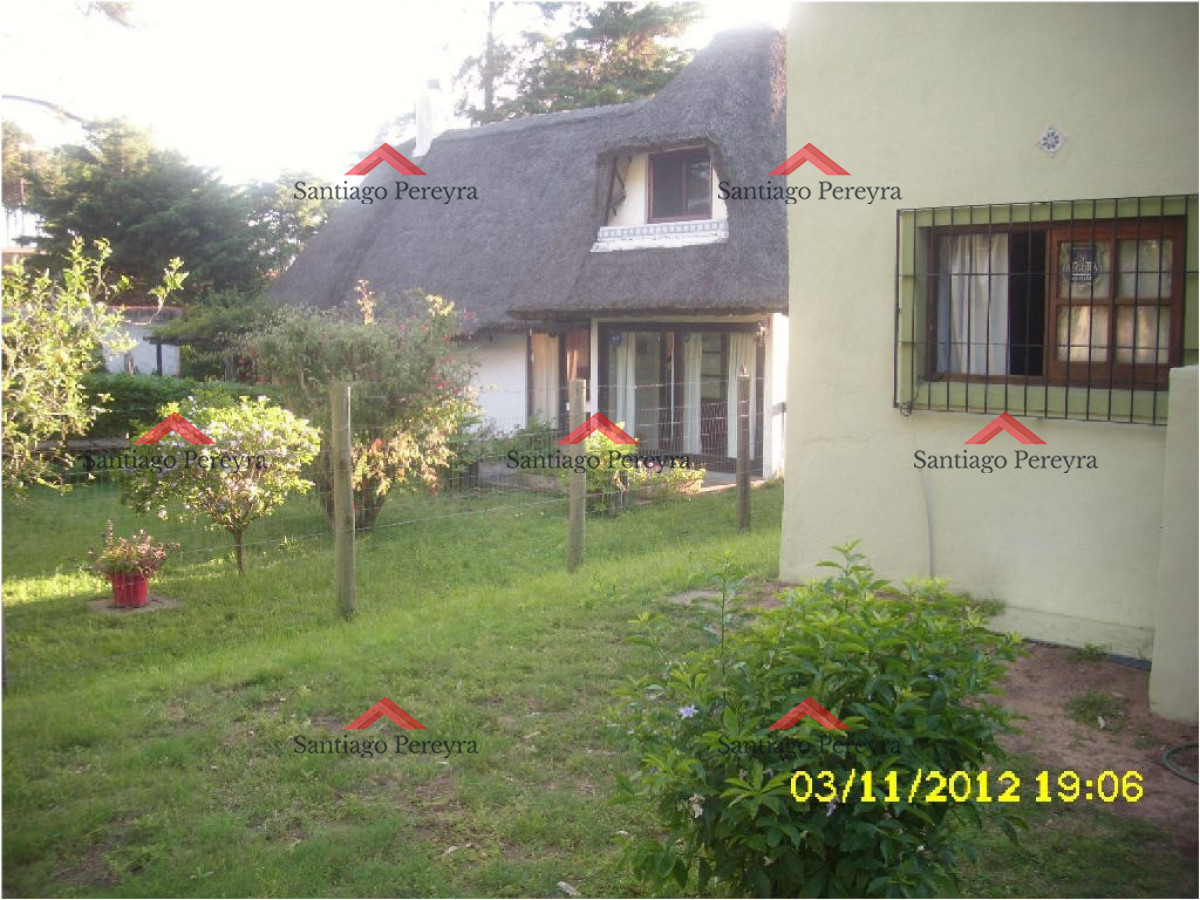 Casa ID.10966 - Muy linda casa en alquiler, ubicada en Rincon del Indio. 