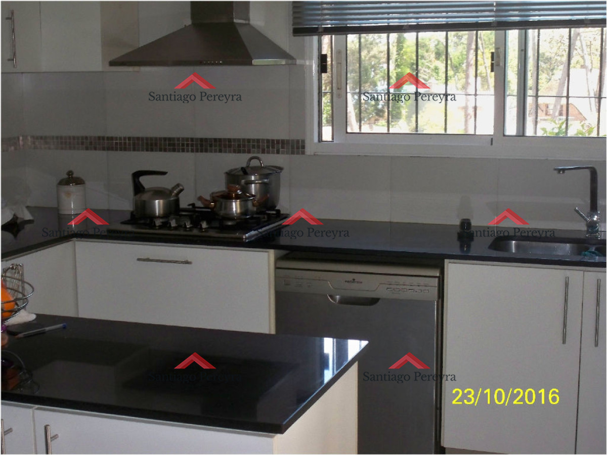 Casa ID.10968 - Casa en Mansa, 4 dormitorios *