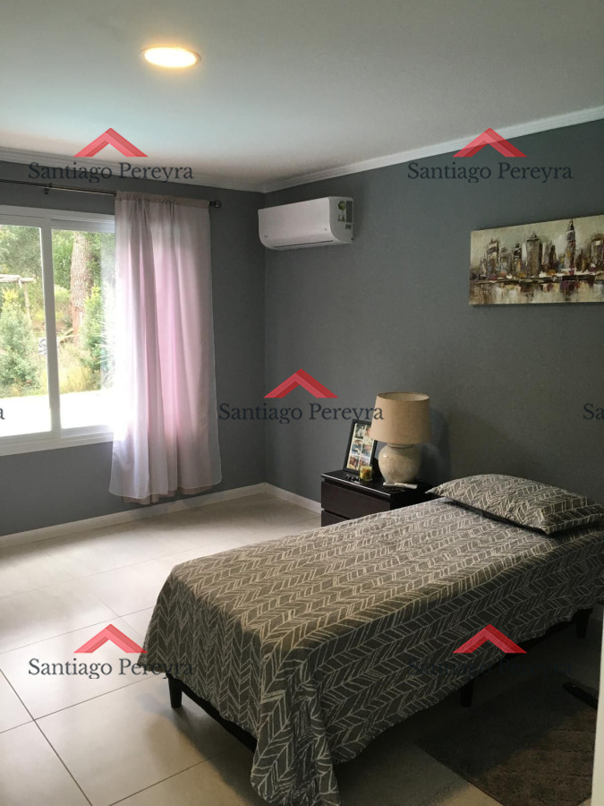 Casa ID.15188 - Hermosa casa en venta en Parque Burnett