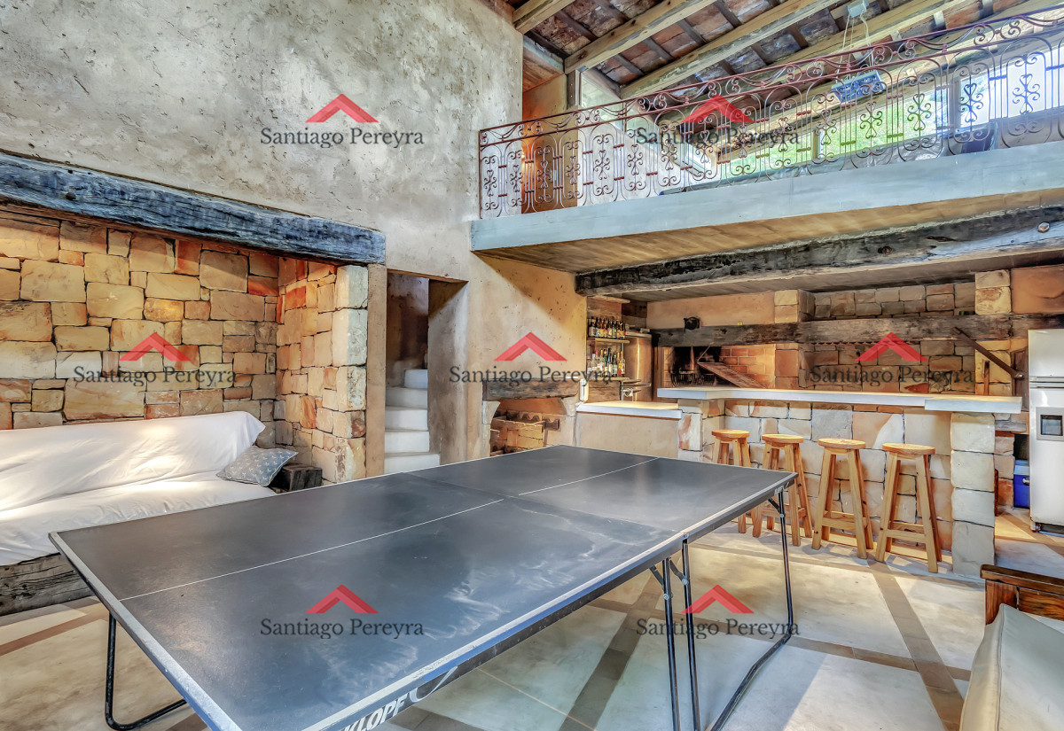 Casa ID.15830 - Casa 5 dormitorios en Nuevo cantegril