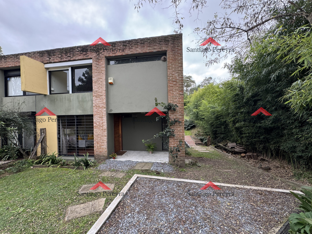 Casa ID.5306 - Casa en Alquiler anual en Pinares