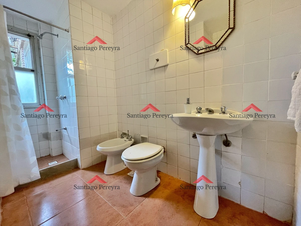 Casa ID.10795 - Casa en Mansa, 4 dormitorios y dependencia, piscina, barbacoa. Alquiler de temporada