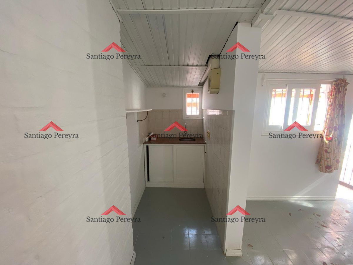 Casa ID.16294 - Casita con patio en centro. Ideal para inversión 
