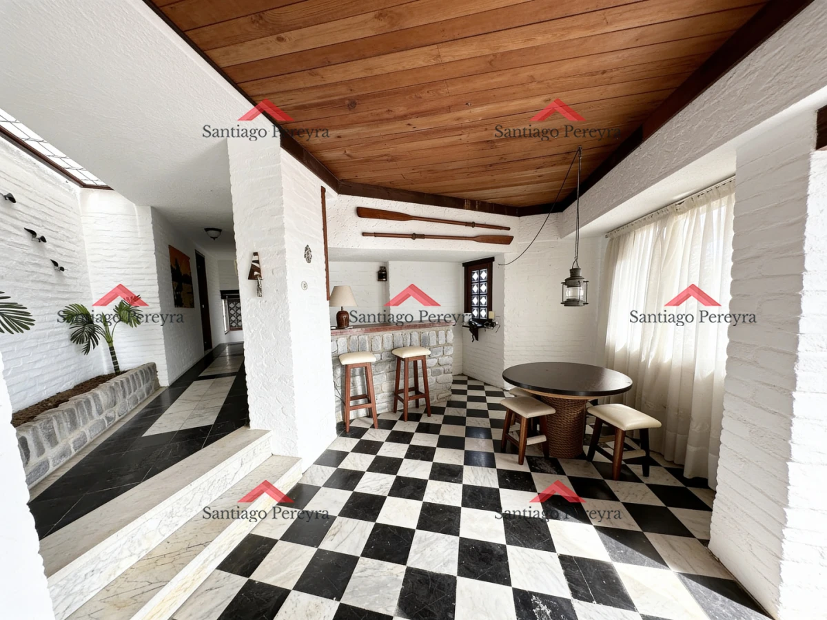 Casa ID.14734 - Gran casa a 2 cuadras del mar 