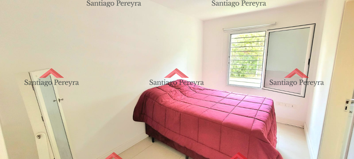 Casa ID.16683 - Hermosa y solida casa en zona residencial de 4 dormitorios más dependencia completa