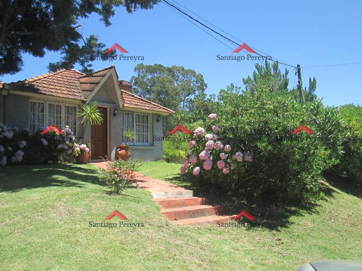 Casa ID.7773 - Muy linda casa en jardines de Córdoba