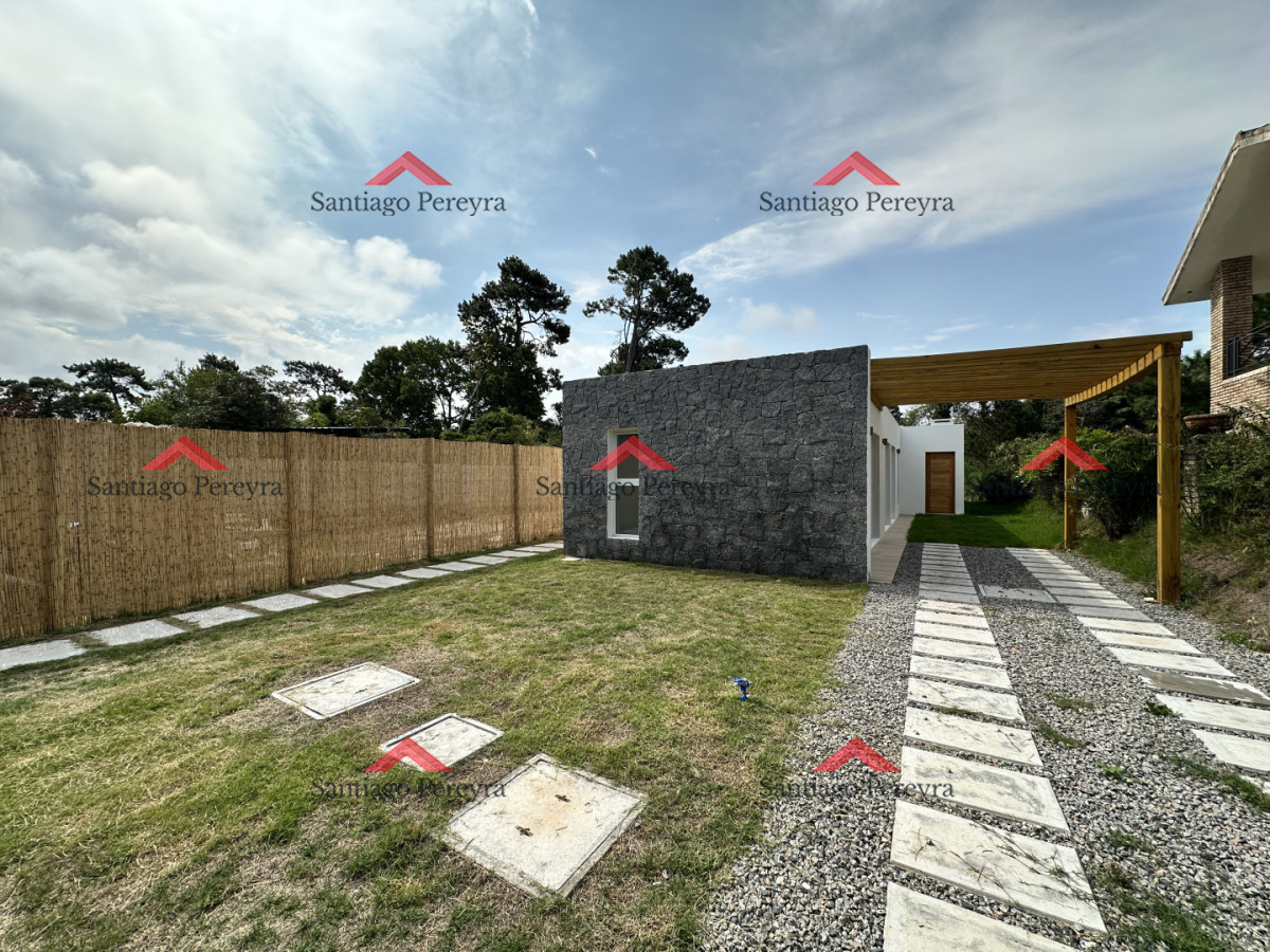 Casa ID.16863 - Casa Ph en Venta - Marly, Punta del Este